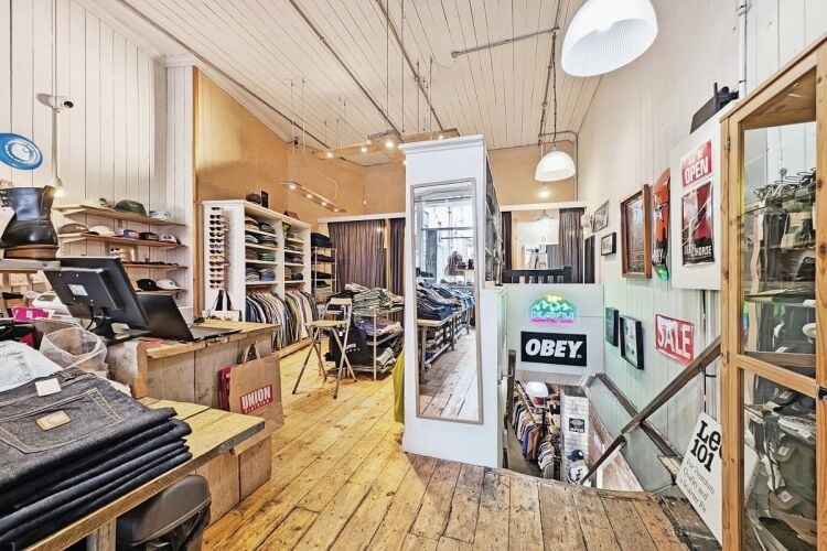 Mens Denim & Fashion Retailer Newcastle upon Tyne Photo 5