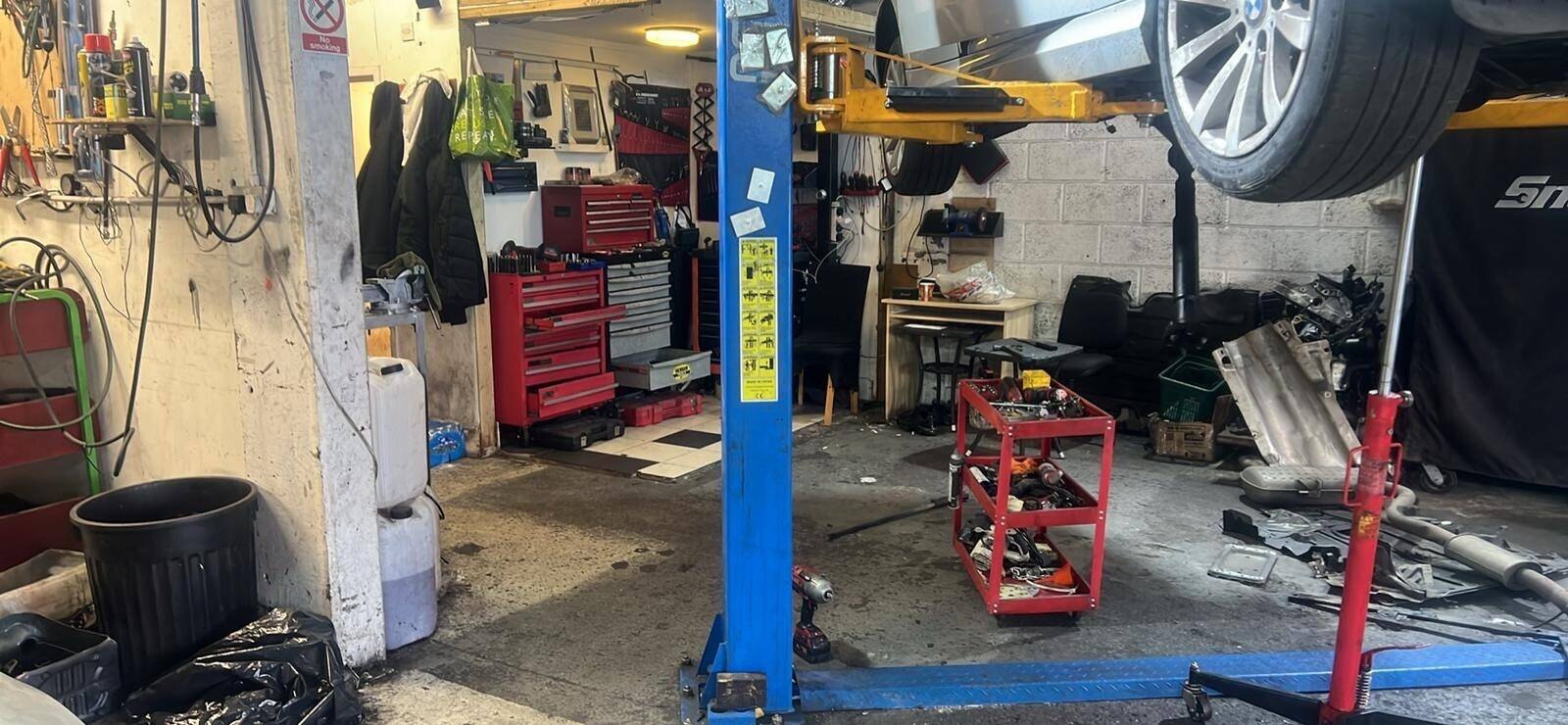 Car mechanical workshop for sale Photo 6