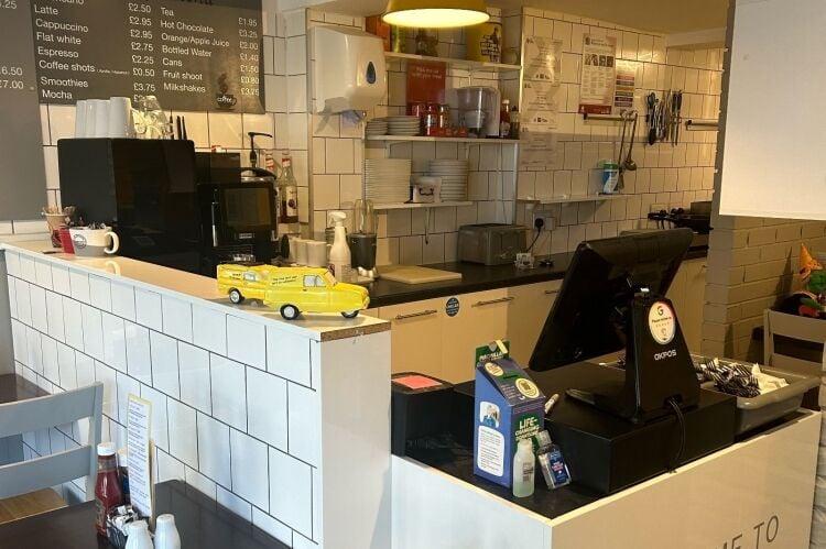 Busy Cafe - Princes Risborough Photo 5
