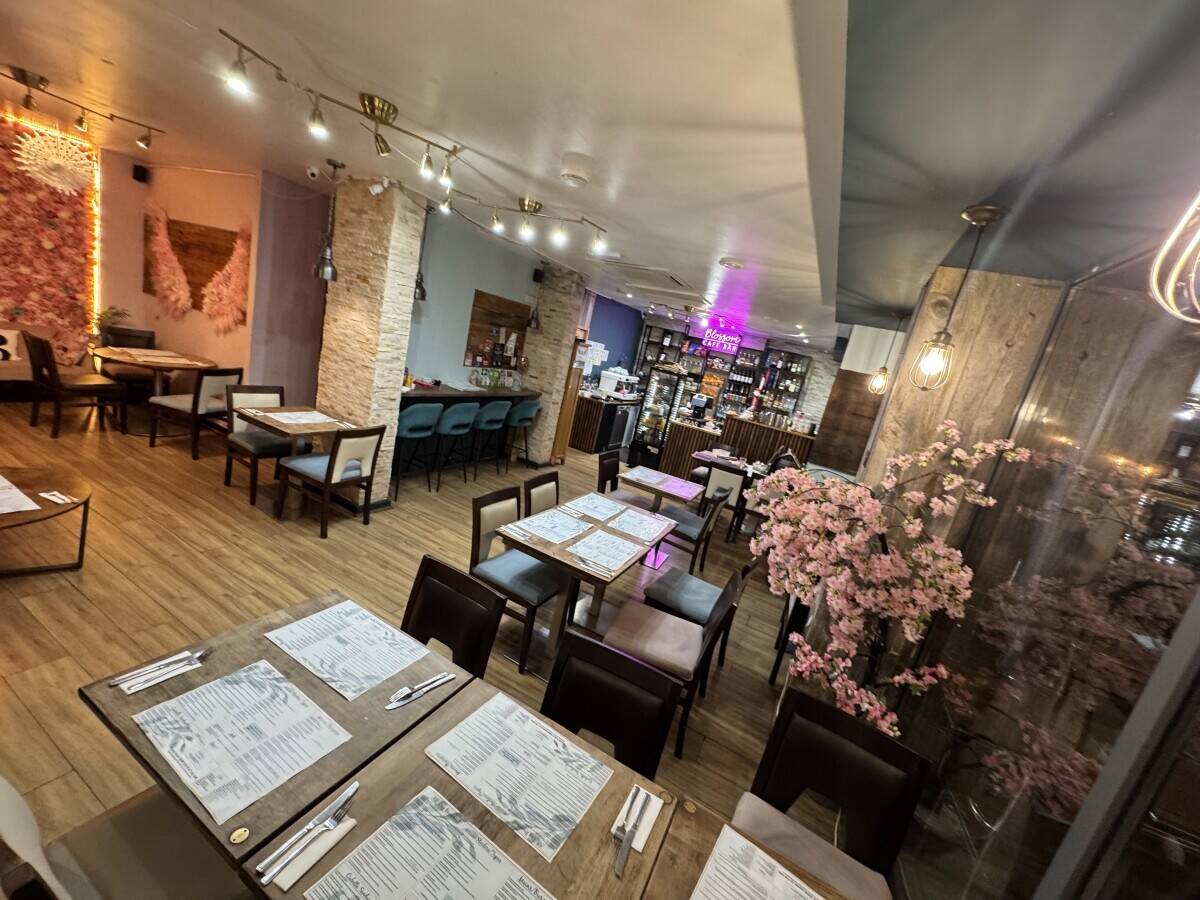 Cafe and Bar in Brighton