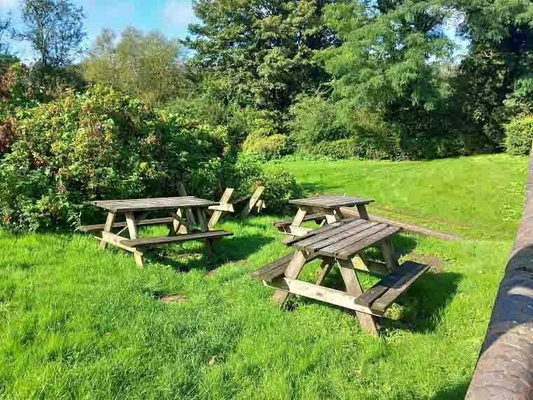 WORCESTERSHIRE/STAFFORDSHIRE BORDER - ICONIC CANALSIDE PUB & RESTAURANT Photo 5