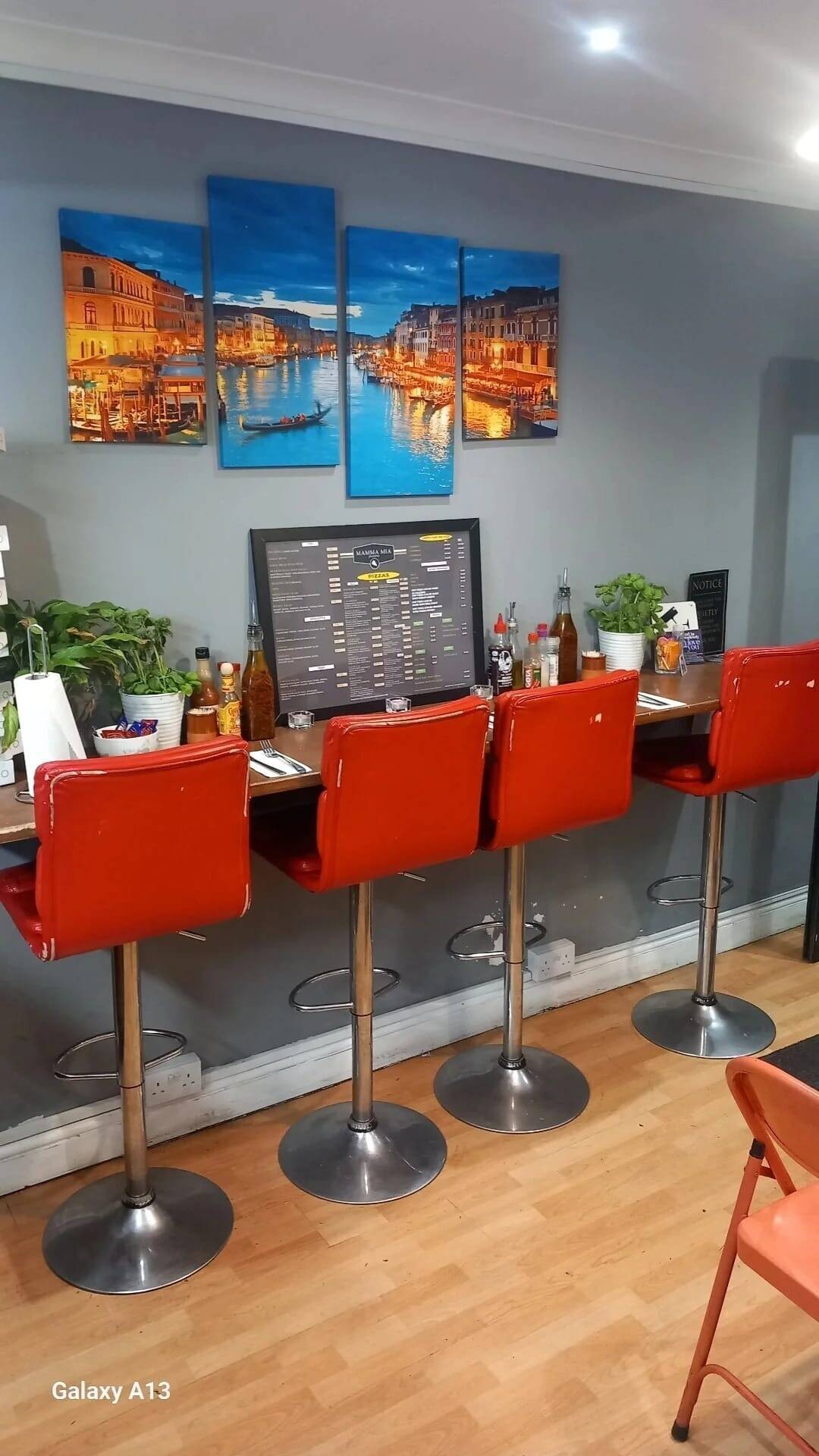 PIZZERIA AND BRAZILIAN TAKEAWAY SHOP Photo 5