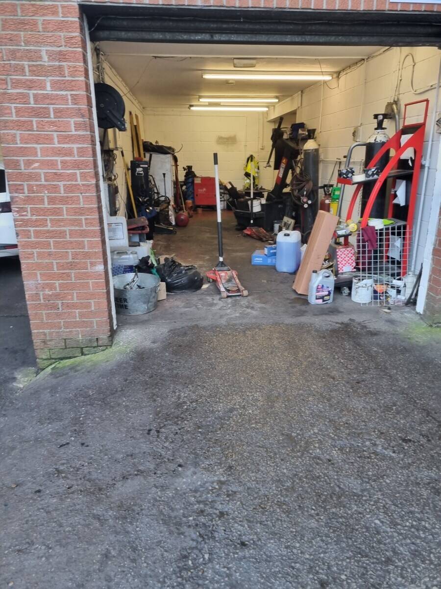 Busy Garage mot Centre for Sale in Wombell Barnsley South Yorkshire