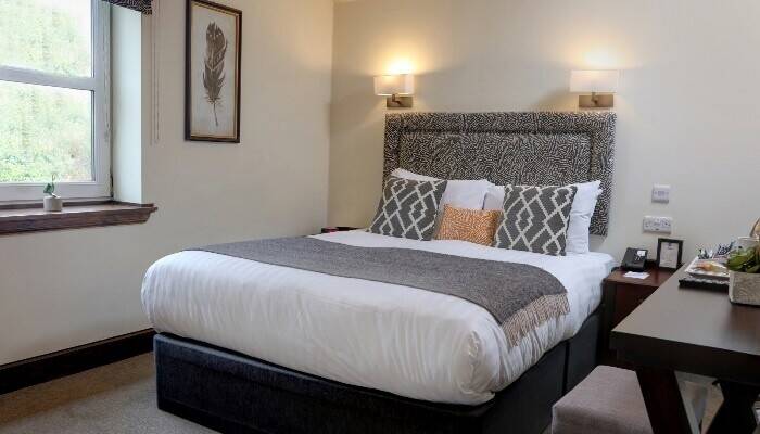 41-Bedroom, 3-Star Hotel in Historic Village, Popular with Tourists