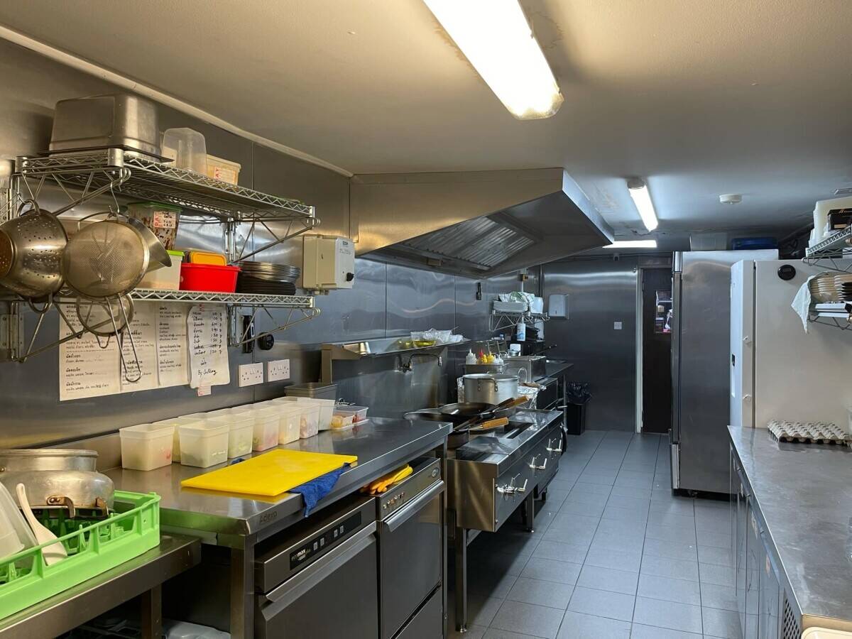 Restaurant for Sale in South Wimbledon, London