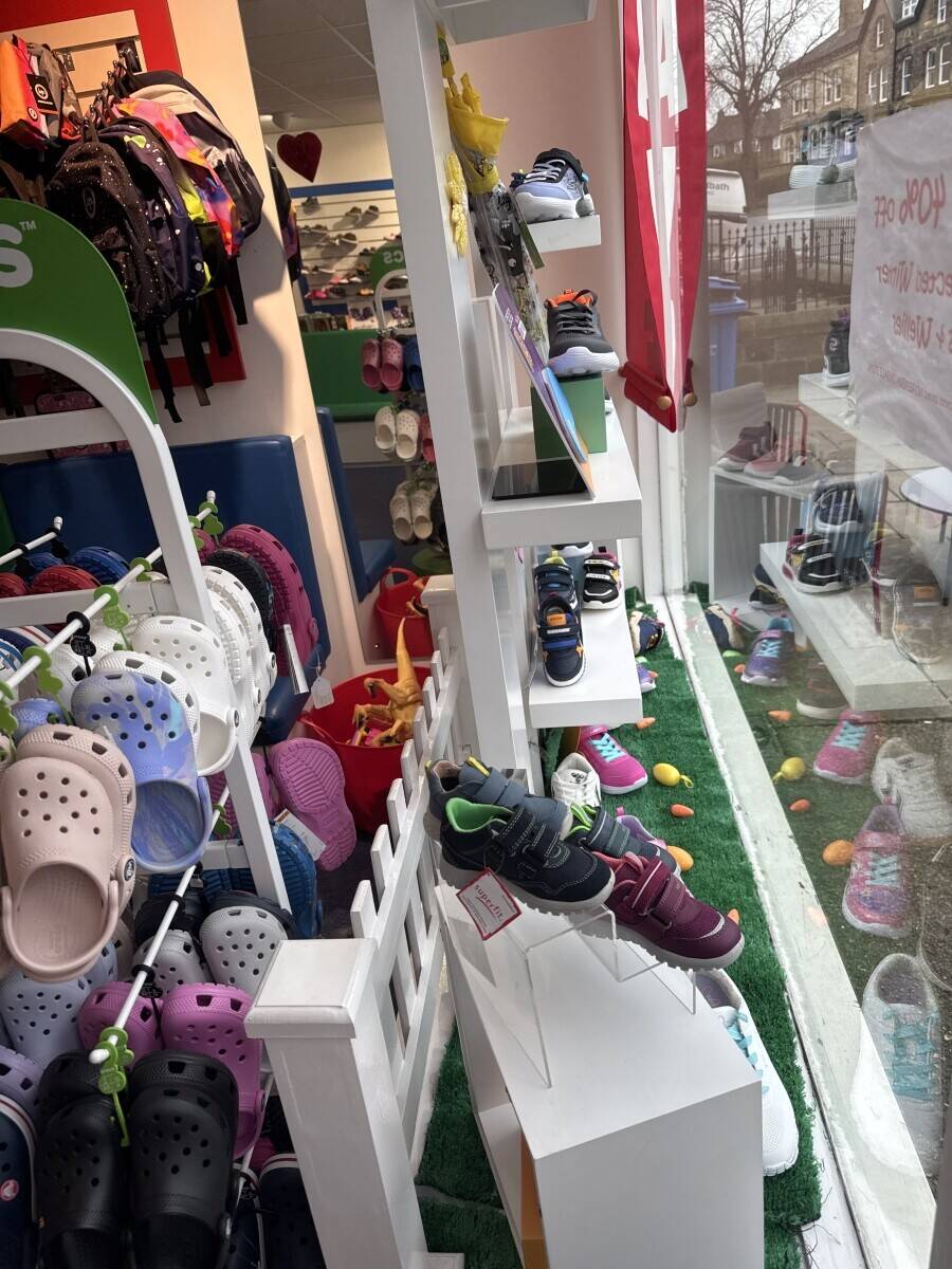 Children shoes shop Photo 5
