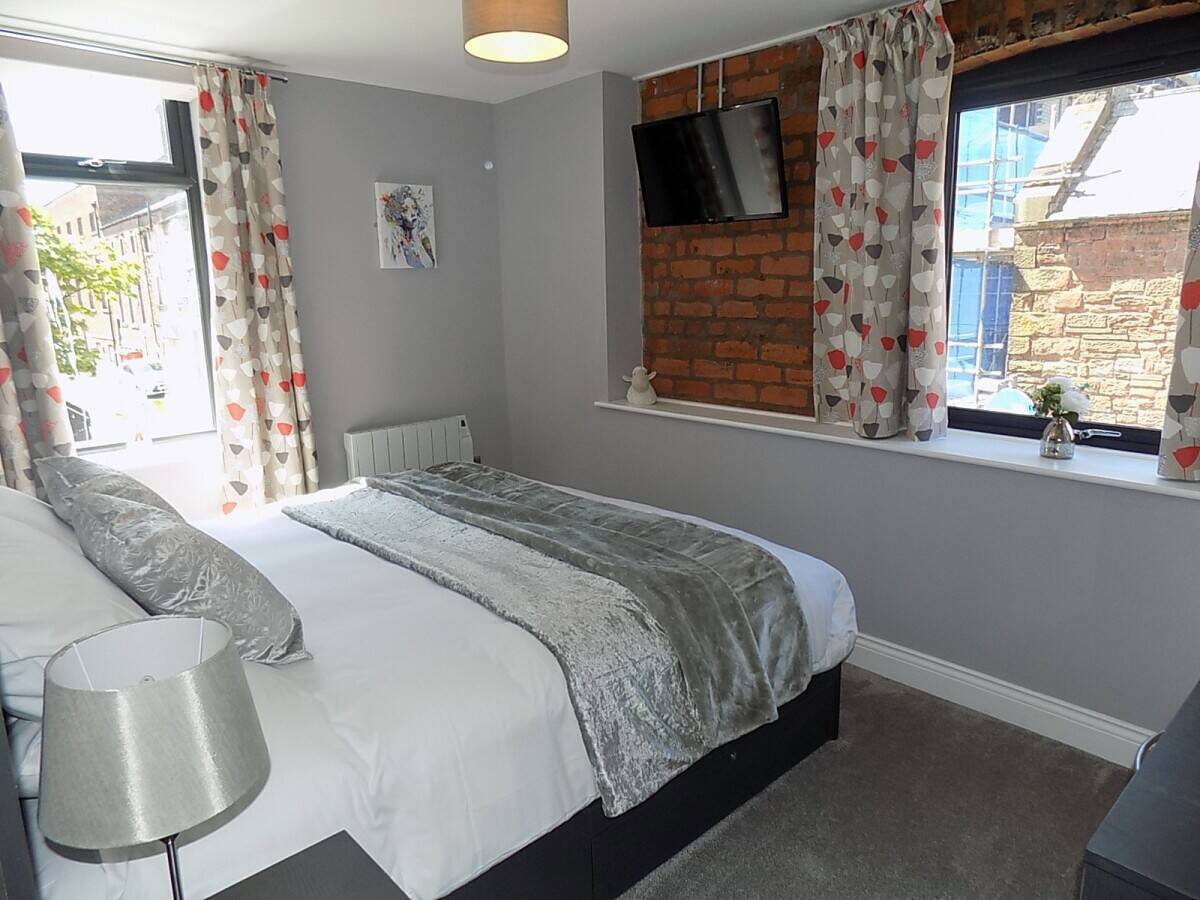 CUMBRIA – CITY CENTRE HOLIDAY APARTMENTS BUSINESS AND FREEHOLD PROPERTY