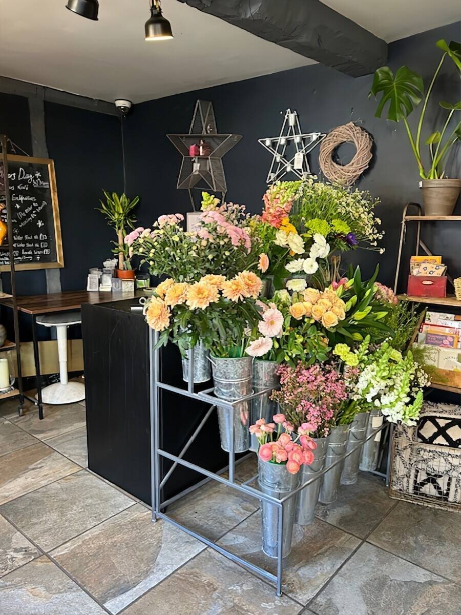 Ingatestone High Street Florist and Giftshop for Sale in Prime Location Photo 6