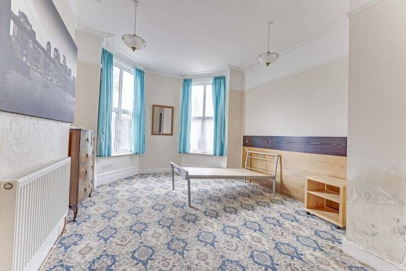 HOTEL / GUEST HOUSE & DEVELOPMENT OPPORTUNITY