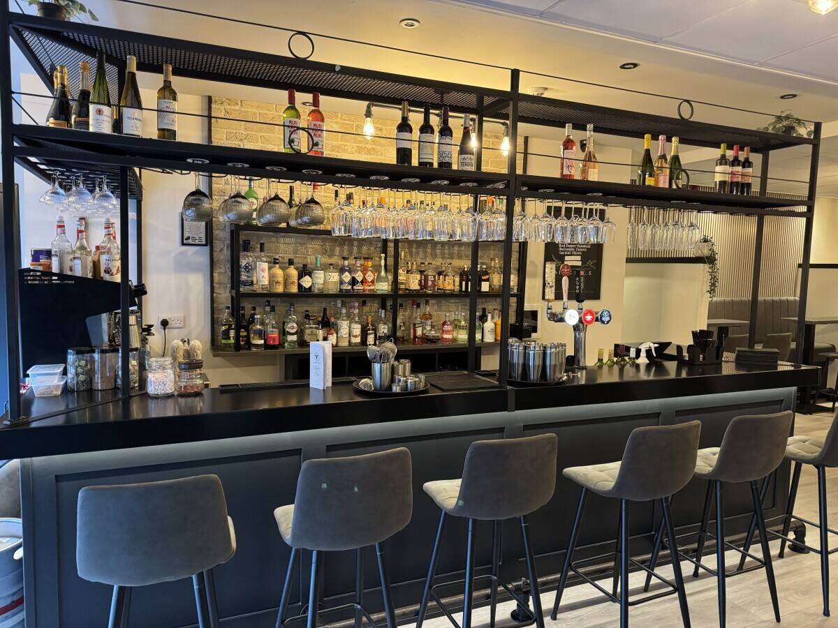 *REDUCED PRICE* Restaurant and Bar for sale Photo 6