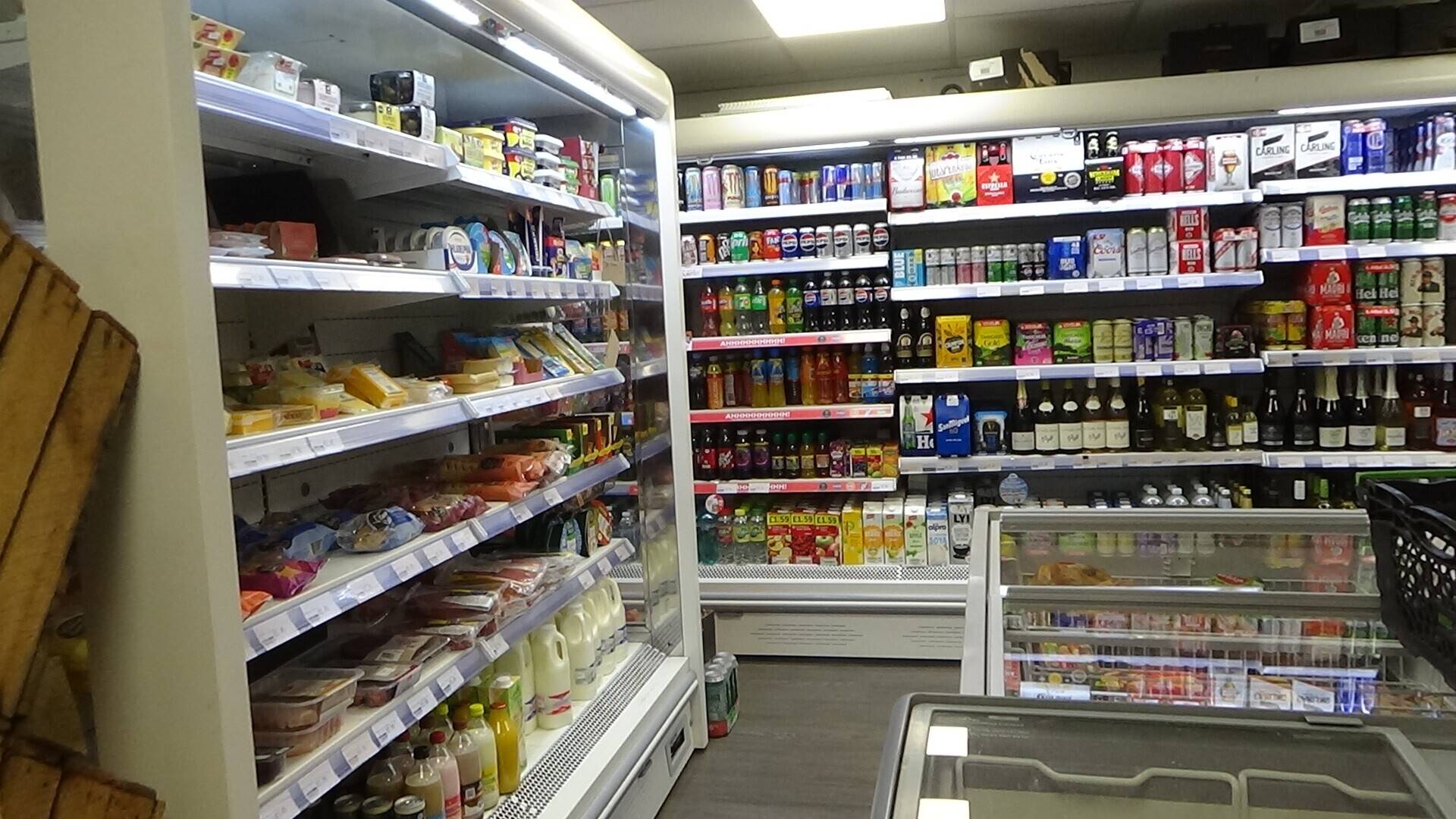 Chester Area, Superb Freehold House & Shop with Convenience Store & Post Office. £675,000 Plus SAV Photo 5