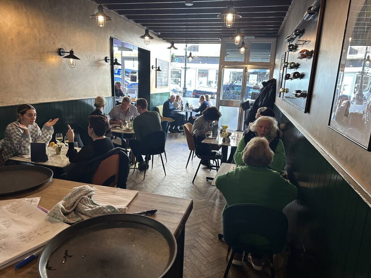 Restaurant and coffee bar for sale on Seaford town center