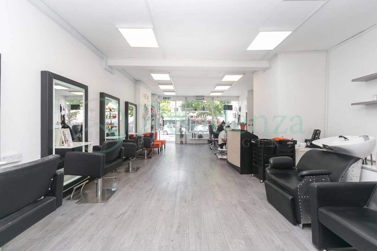 Hair, Beauty Nail Salon  Tooting Broadway