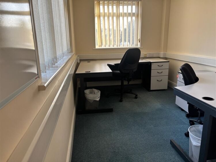 FREEHOLD OFFICE BLOCK – 31 UNITS
