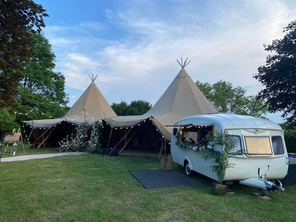 Mobile Vintage Bar Business for Sale in Leicestershire/Midlands Photo 5