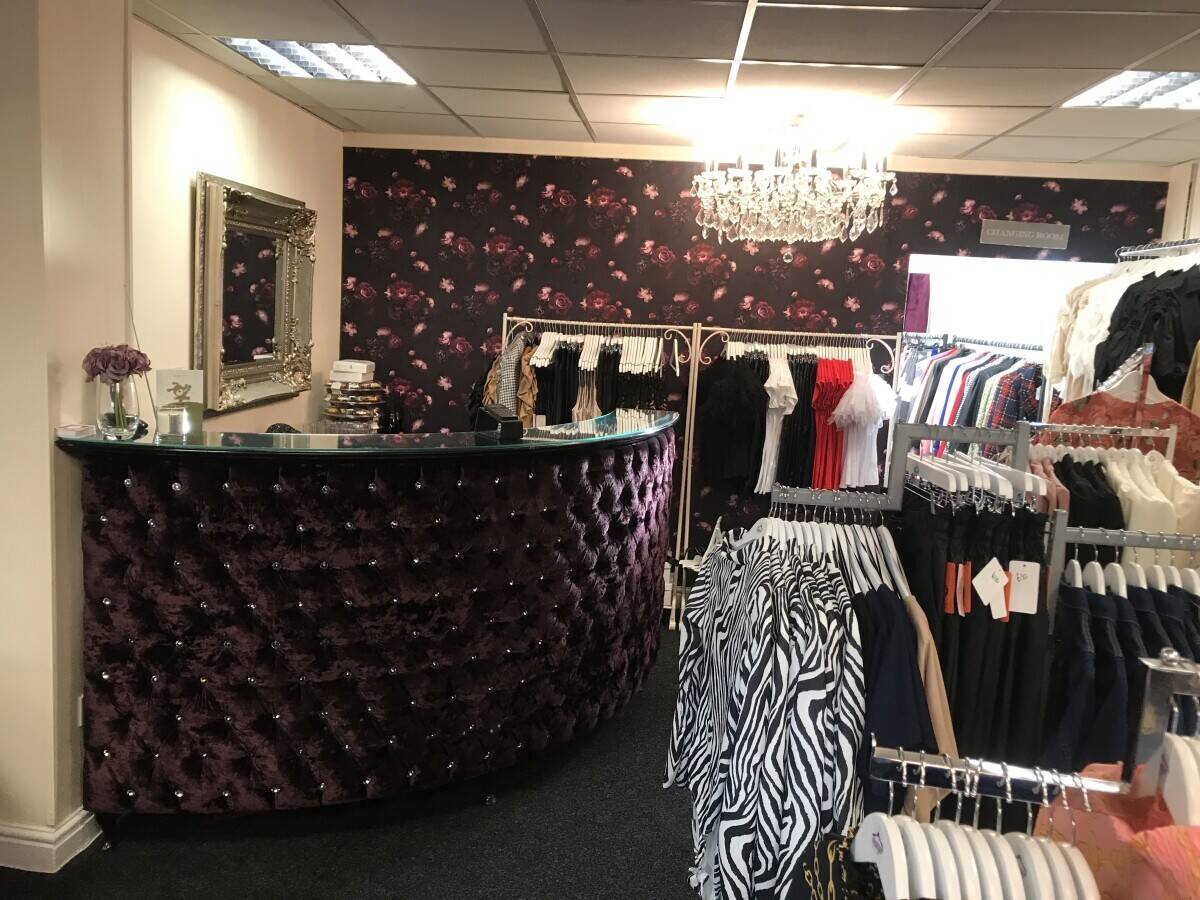 Ladies clothing boutique  Photo 5