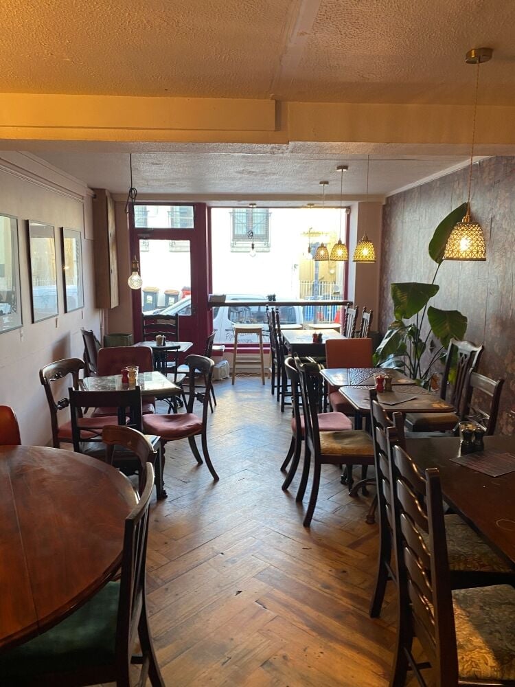 Licenced Coffee Bar / Restaurant Photo 5