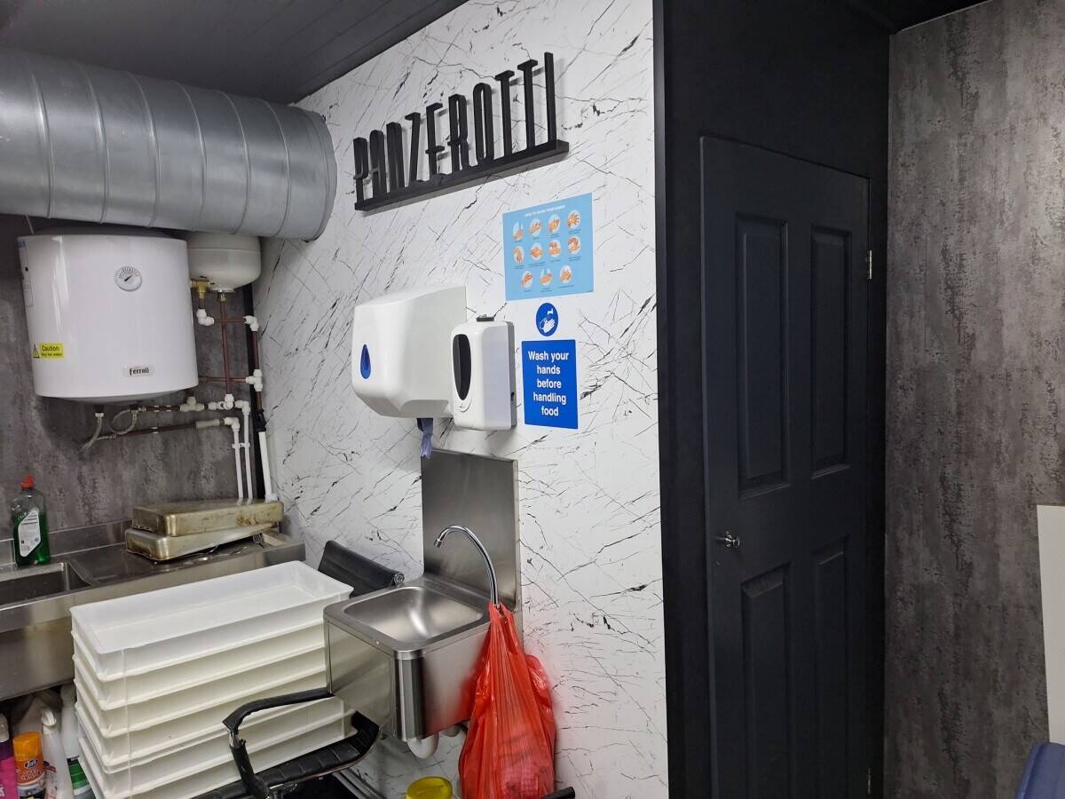 Modern Mediterranean Takeaway for Sale in Preston PR1 6