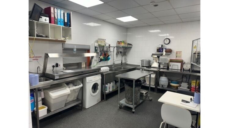 Popular Fish & Chip Takeaway in Busy Lincolnshire Location Photo 5
