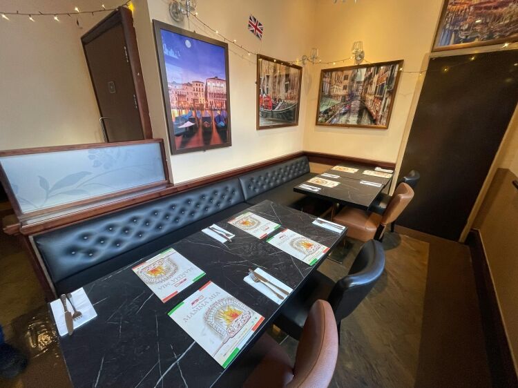 40 Cover Town Centre Italian Restaurant Photo 5