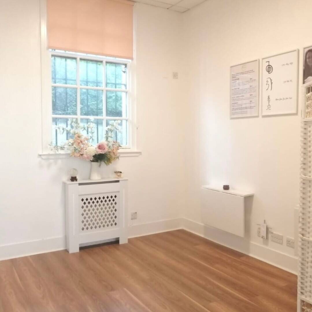 Hair and beauty salon for sale in Edinburgh Photo 5