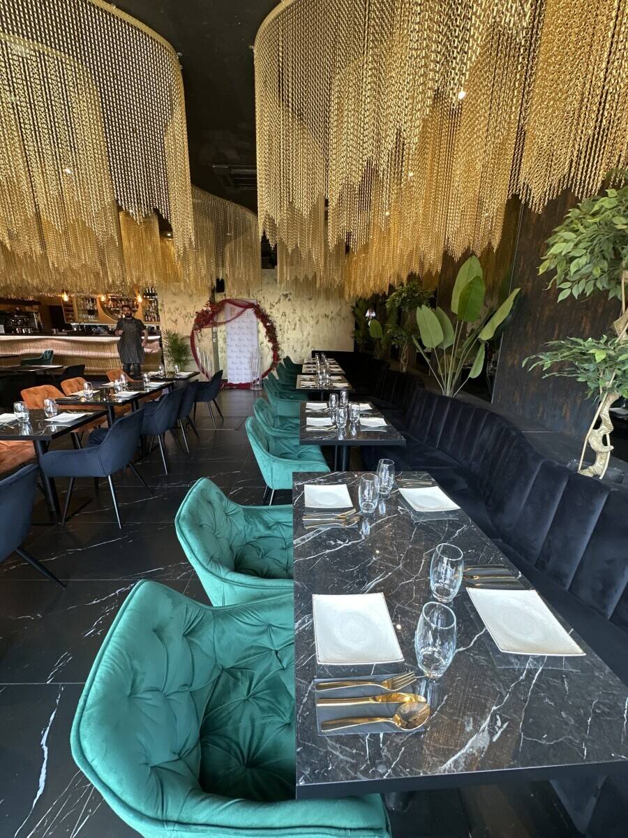 Beautiful 100-Seater Restaurant for Sale in North London – Ideal for Persian & Turkish Cuisine