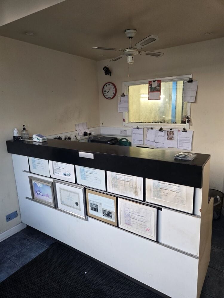 HIGHLY REGARDED MOT AND VEHICLE REPAIR BUSINESS