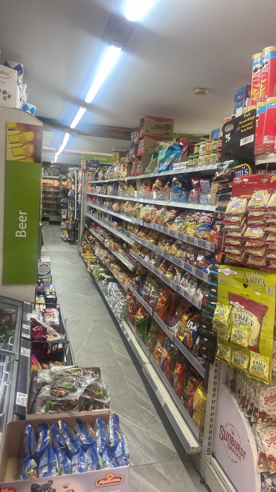 Off license and Grocery store in Tunbridge Wells Kent Photo 5