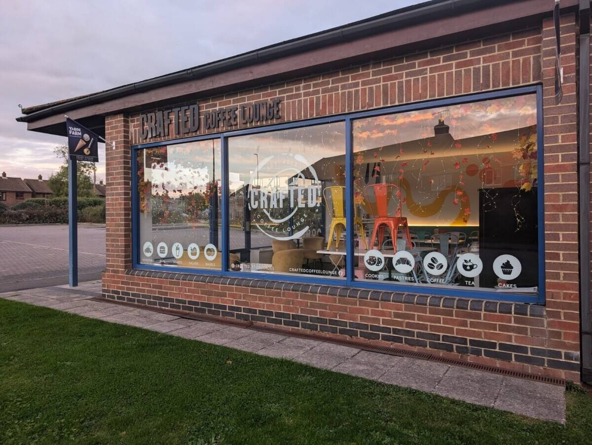 Popular Coffee Shop in a unique and sought after location Photo 6