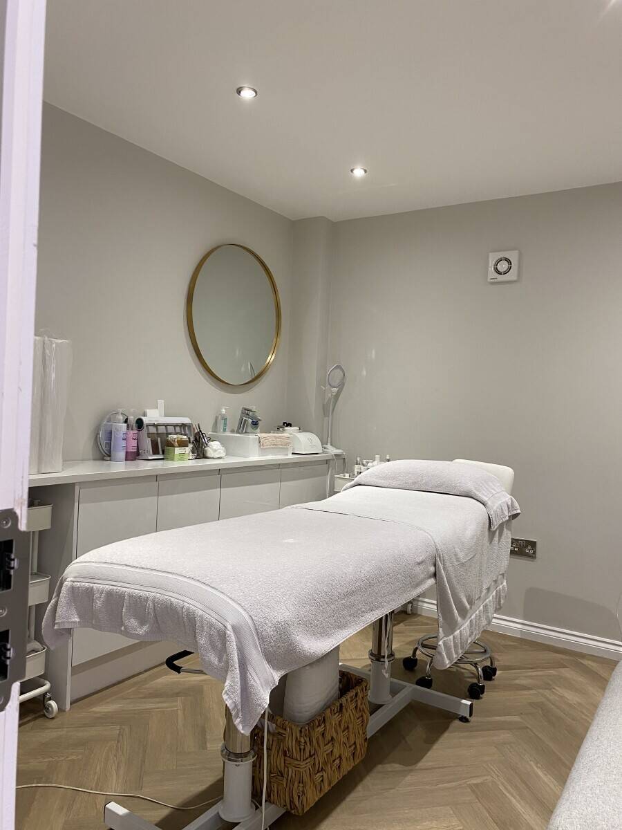 Beauty salon  for sale in Ruddington