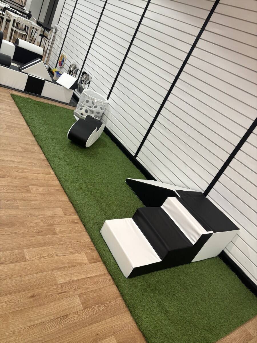 Play Cafe in Burton on Trent Photo 6
