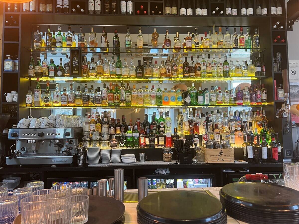 Multi award winning Italian restaurant with courtyard near Edinburgh Photo 5