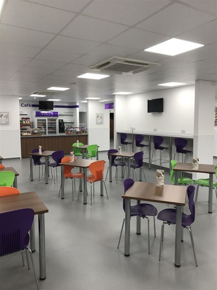 EXTRA-CURRICULAR DANCE STUDIO  FOR CHILDREN AND TEENAGERS