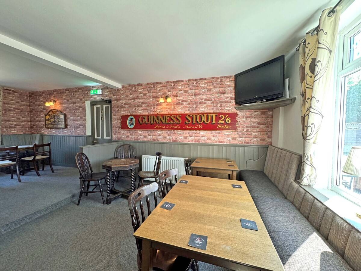 18TH CENTURY VILLAGE PUB IN EAST YORKSHIRE Photo 5