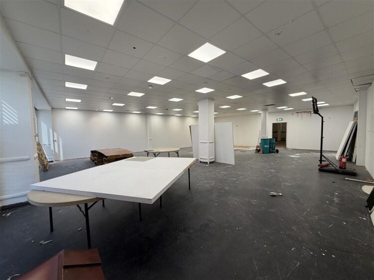 Retail For Sale in Bingley Photo 5