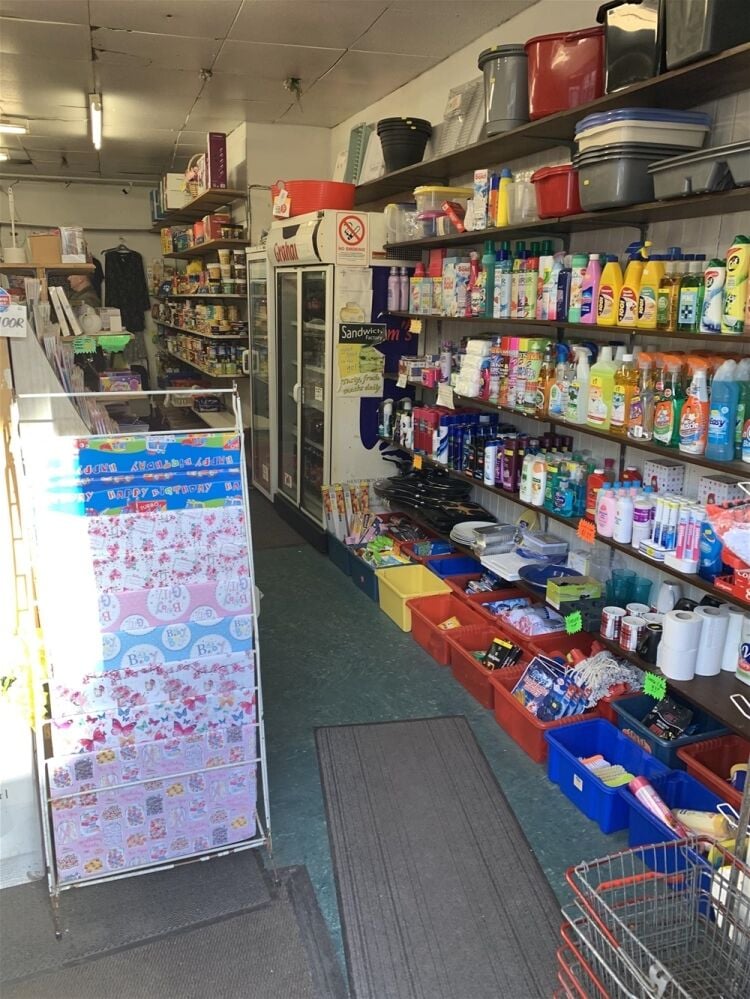 CONVENIENCE STORE & COUNTER NEWSAGENT IN DUNDEE Photo 5