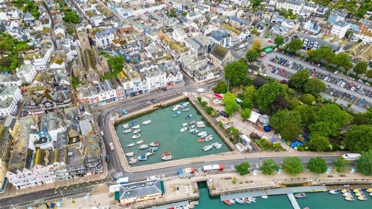 Auction Lot: Unique Development/ Investment Property in Dartmouth For Sale in Dartmouth