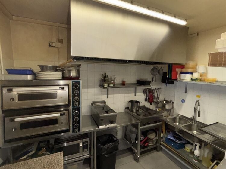 Cafe & Sandwich Bars For Sale in Leeds Photo 5