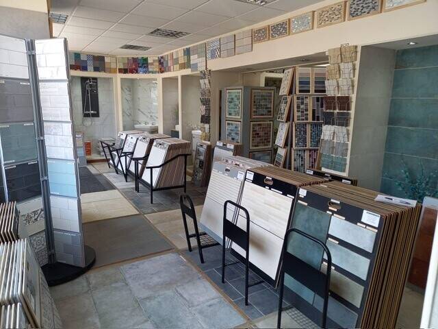 Ceramic Tile & Bathroom Store in Petersfield. Photo 5