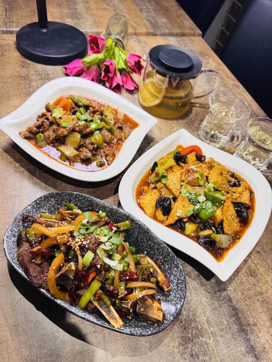 Leicester city centre Famous Restaurant business for sale Photo 5