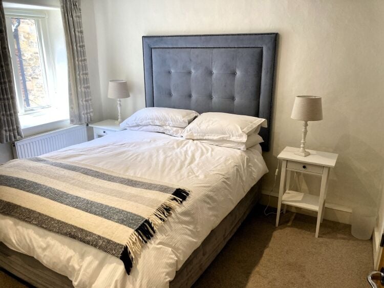 HOLIDAY LETTING ACCOMMODATION/RESIDENTIAL INVESTMENT PROPERTY OPPORTUNITY