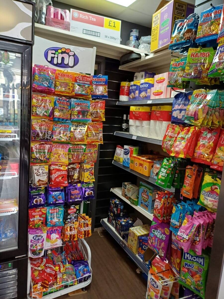 Profitable Retail Shop for Sale – Canterbury – Prime Location Photo 4
