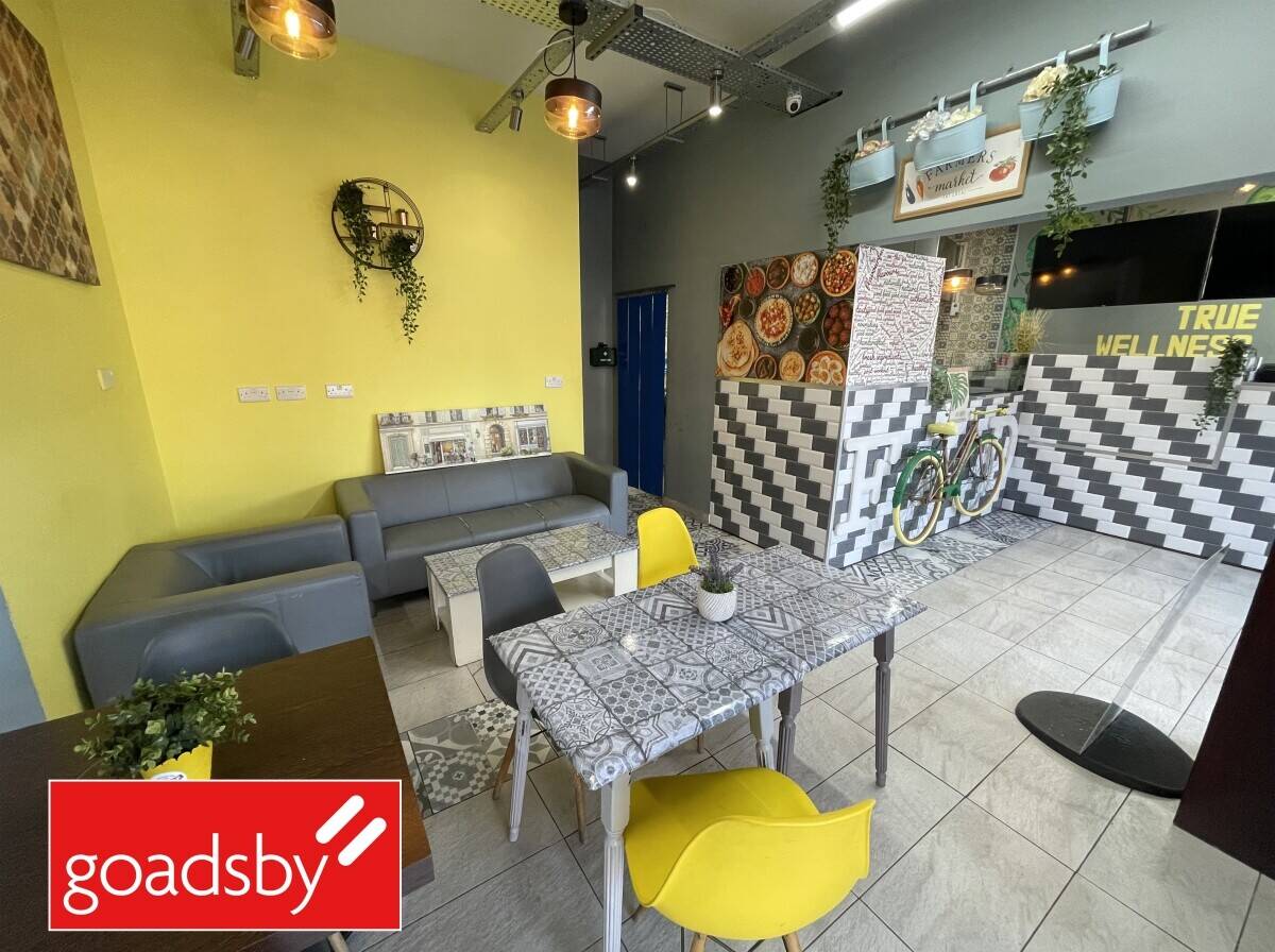 Town Centre Cafe/Restaurant Photo 5