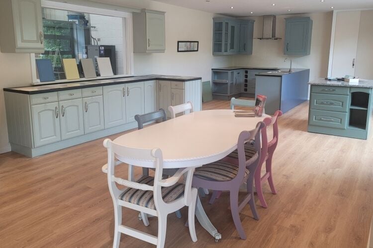 Kitchen Respray Specialist - Wirral