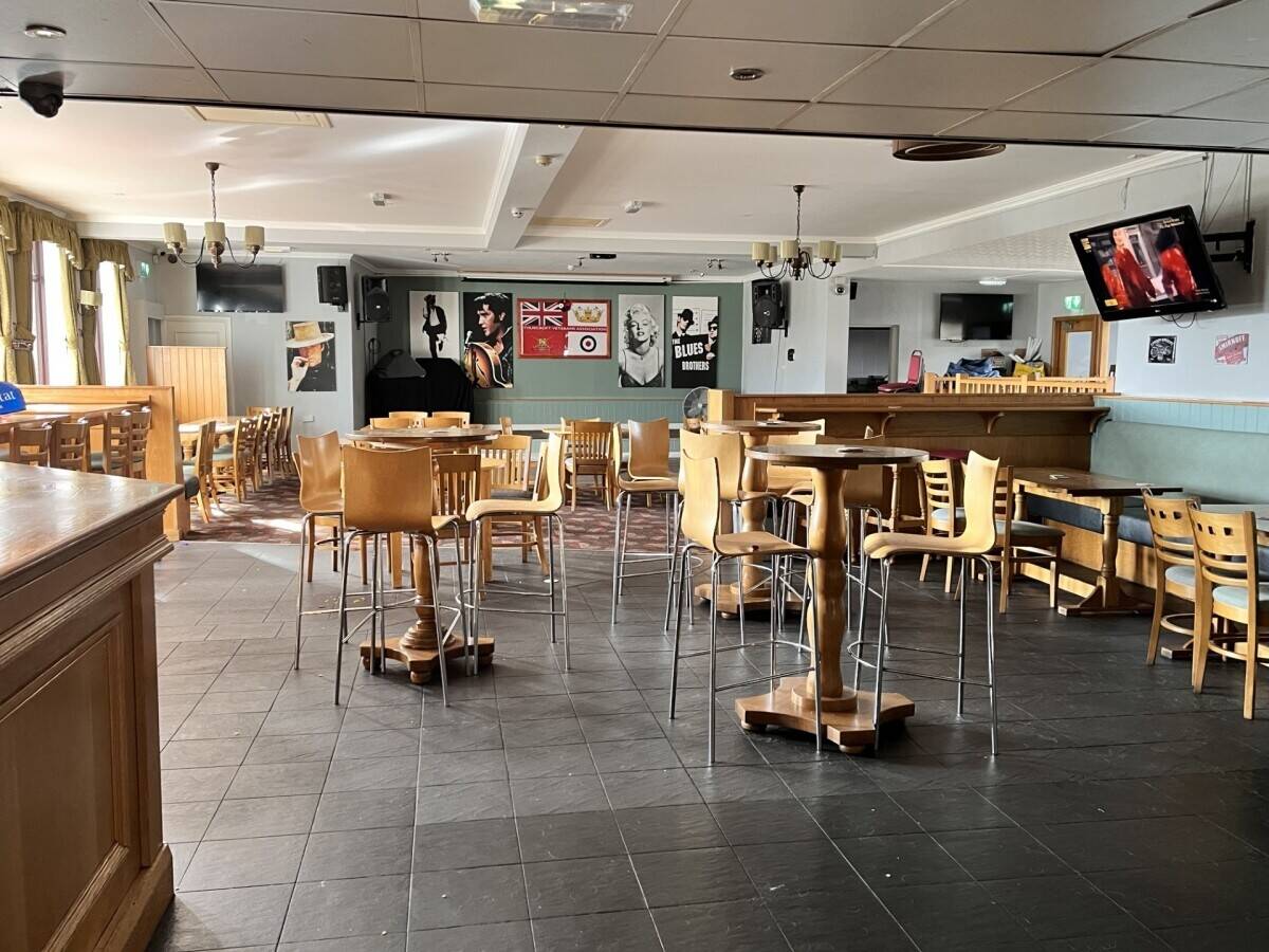 Hugely popular sports bar and social club based in South Yorkshire.