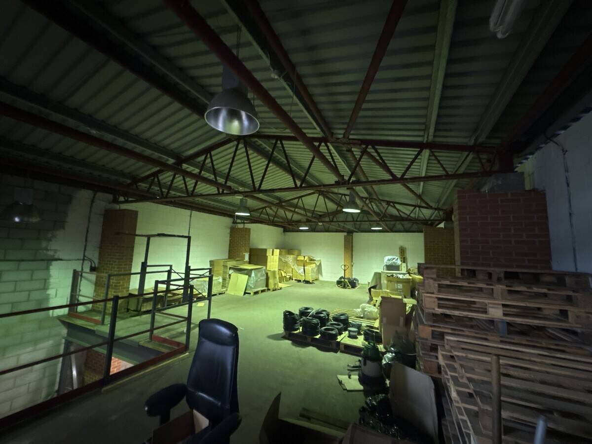 Rubber products manufacturing factory Photo 5
