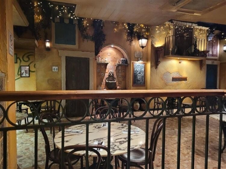 AUTHENTIC ITALIAN RESTAURANT IN A CENTRAL LOCATION Photo 5