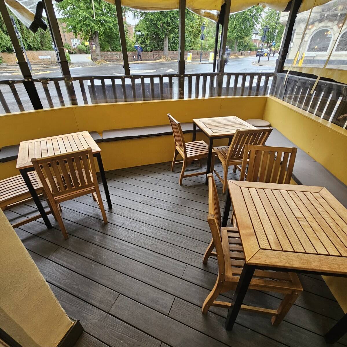 Leasehold unit currently Salad Bar Takeaway restaurant for Sale in Enfield London Photo 6