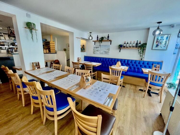 Leasehold Fish & Chip Restaurant Located In St Ives, Cornwall Photo 5