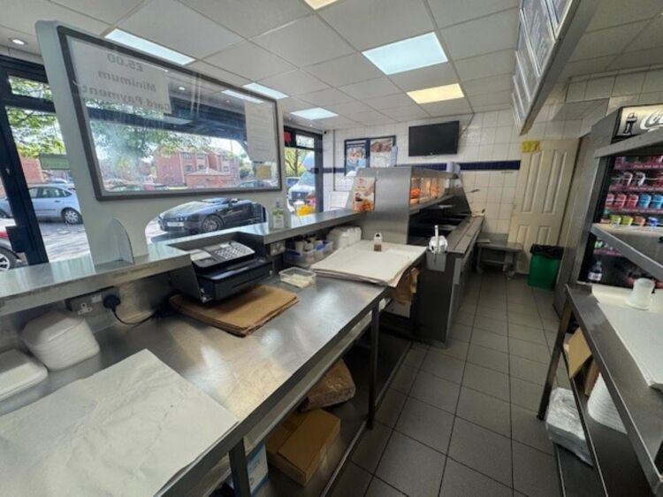 Leasehold Fish & Chip Takeaway Located In Tile Cross, Birmingham Photo 5